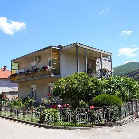Cvijetna Oaza Apartman Trebinje Kültér fotó